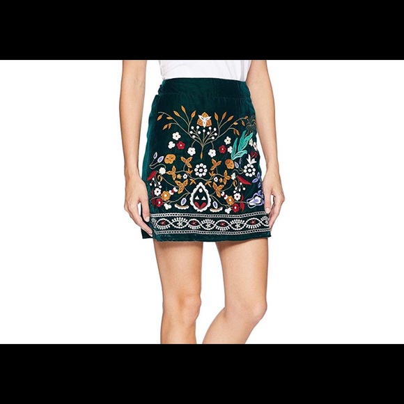 💖ROMEO & JULIET MULTICOLOR EMBROIDERED MINI SKIRT - Picture 4 of 8